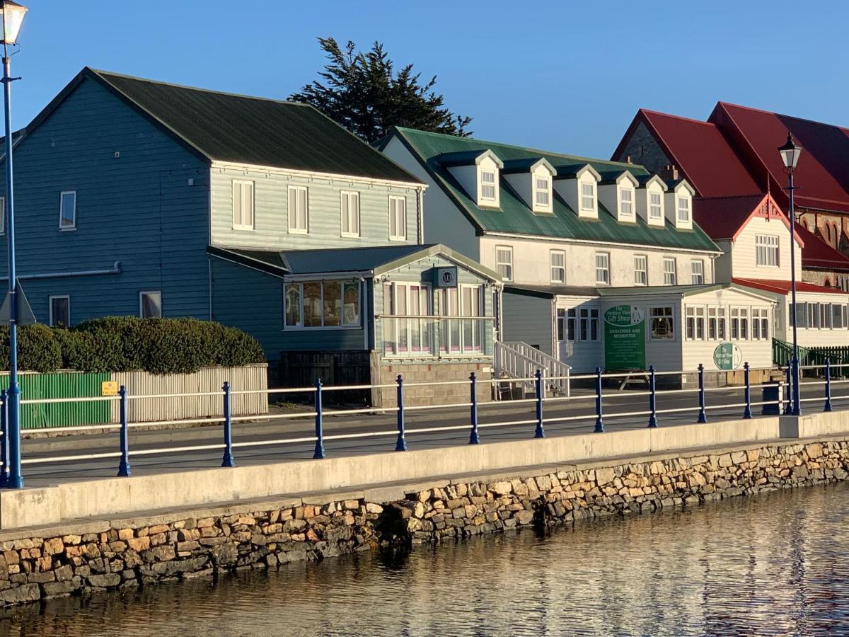 The Waterfront Boutique Hotel Stanley Exterior photo